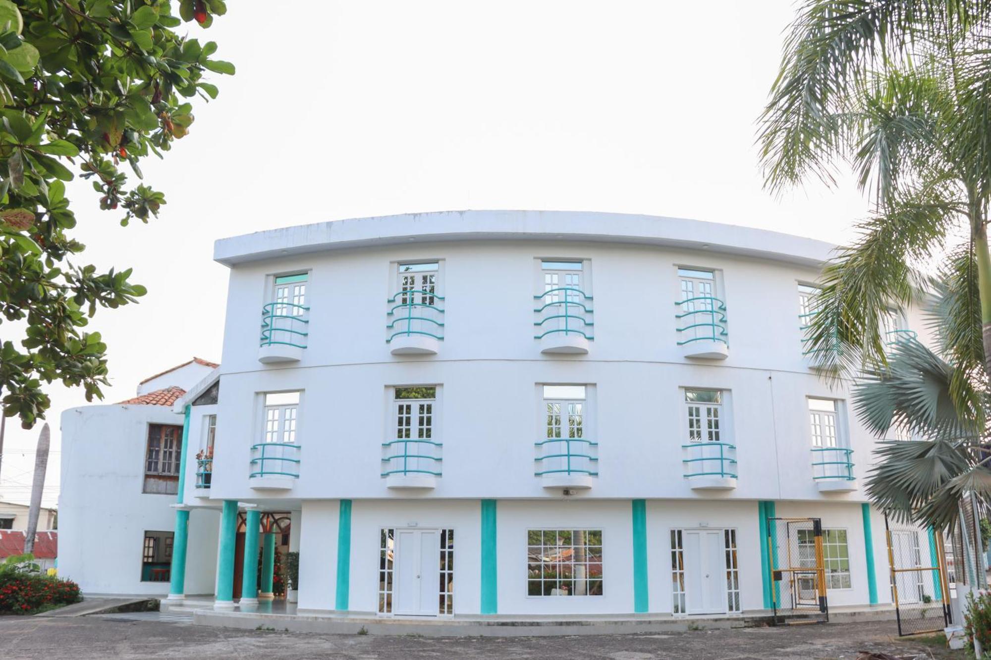 Hotel Plaza Real Montelibano Exterior photo